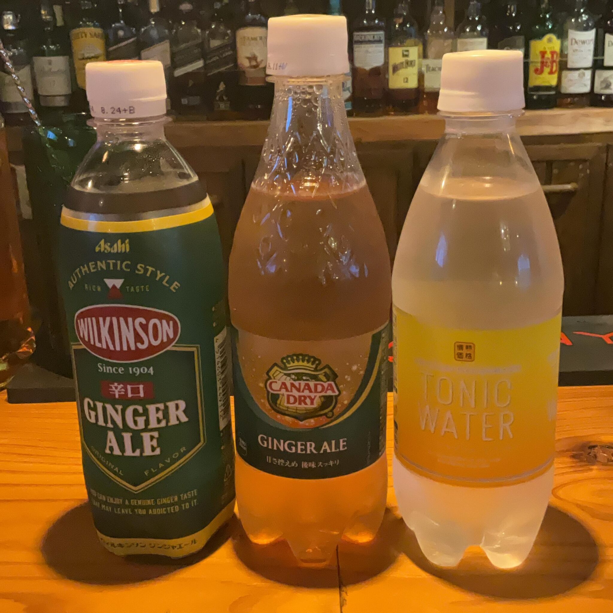 フルーツのリキュールも数多く取り揃えております! | BAR BRICK